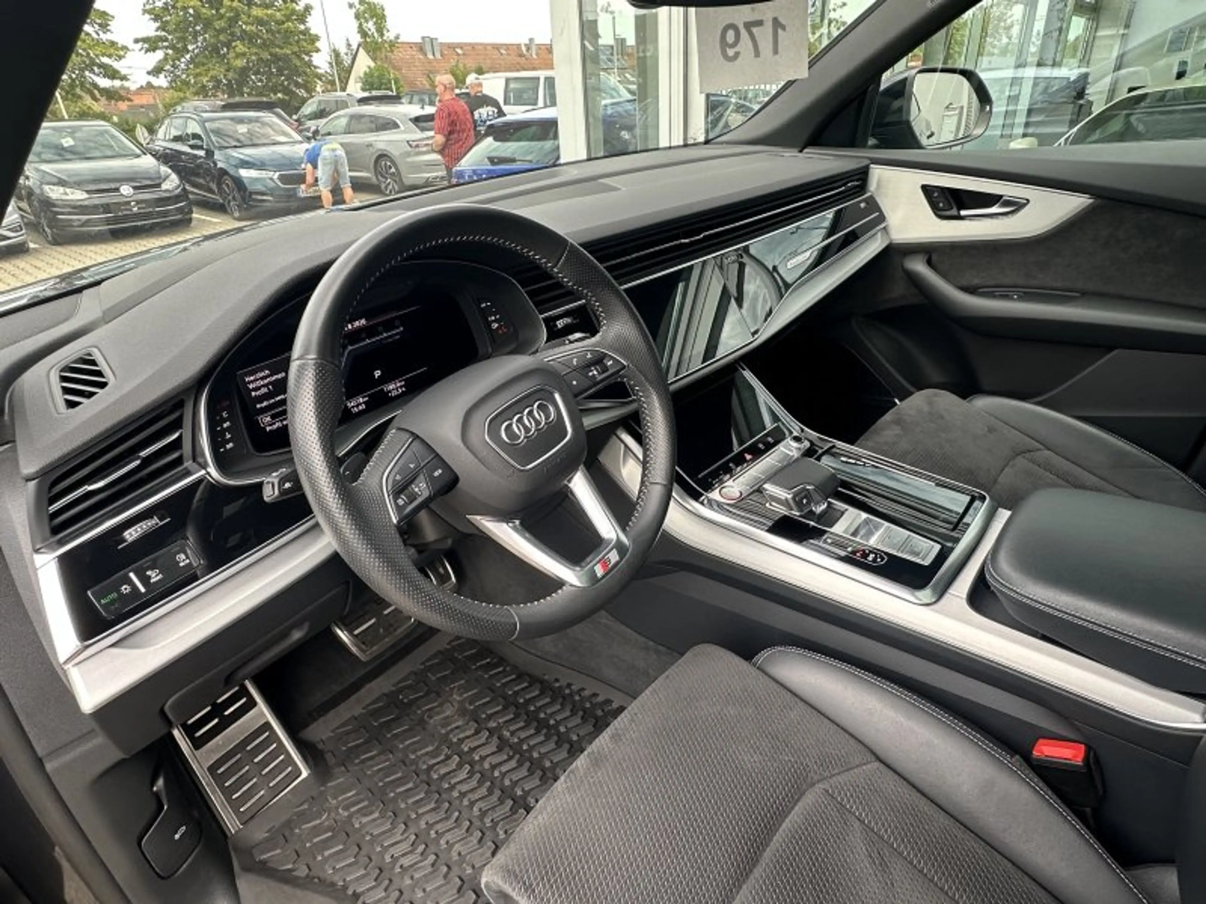 Audi SQ8 4.0 TDI quattro Pano ACC Kamera 23Zoll Memory VC B — photo 11