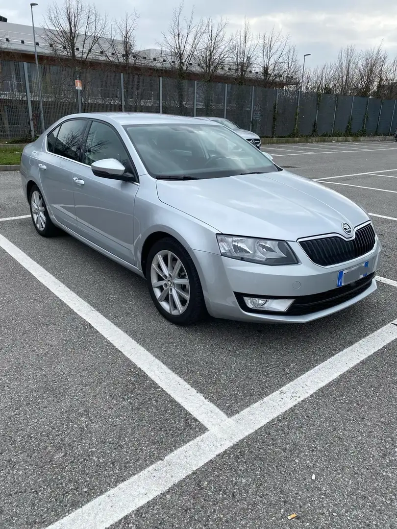 Skoda Octavia 2.0 tdi cr Executive - 1