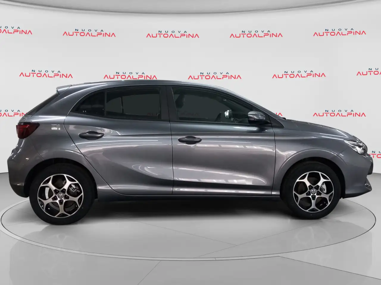 MG MG3 3 Hybrid+ LUX 8
