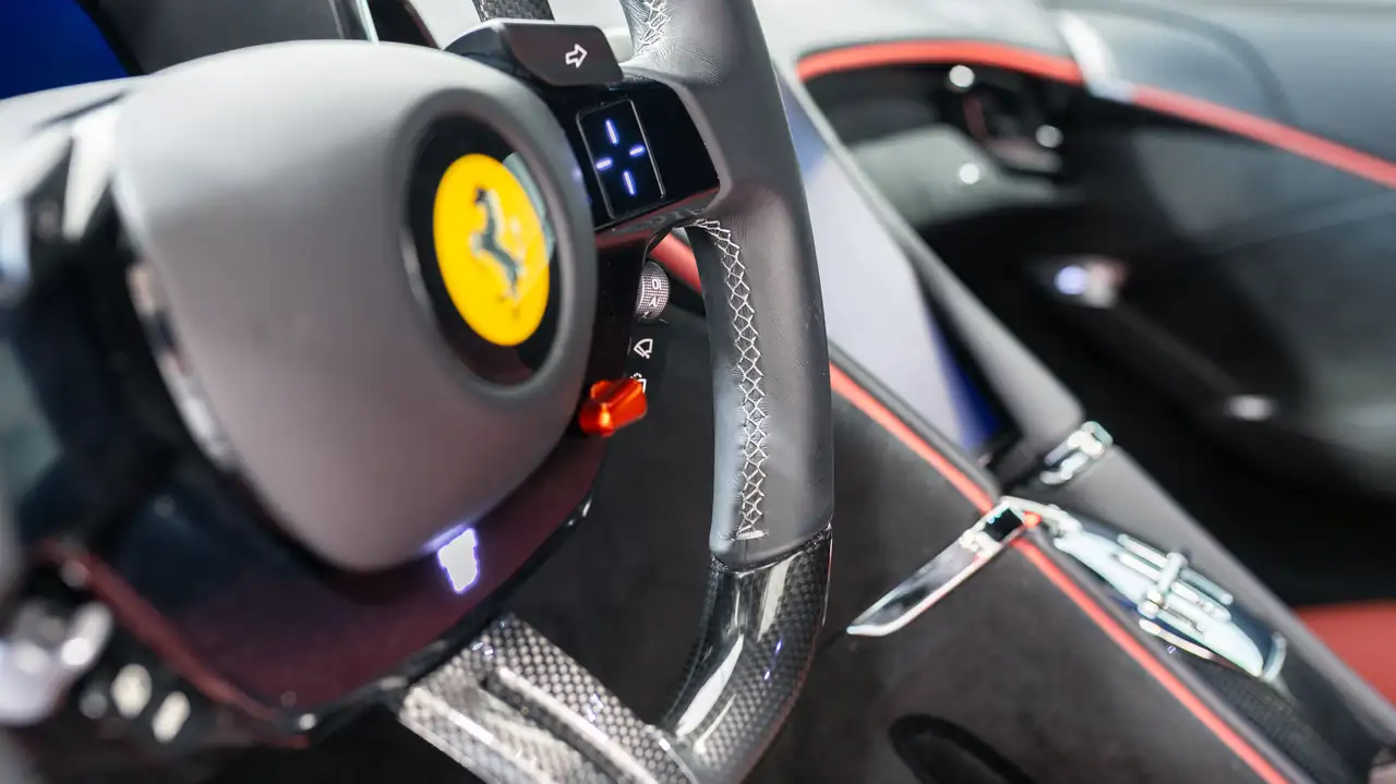 Ferrari Roma снимка Ferrari Roma