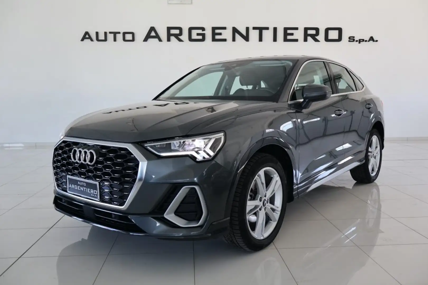 Audi Q3 SPB 35 TDI S tronic S line edition SOLI 34.093 KM! Grigio - 1