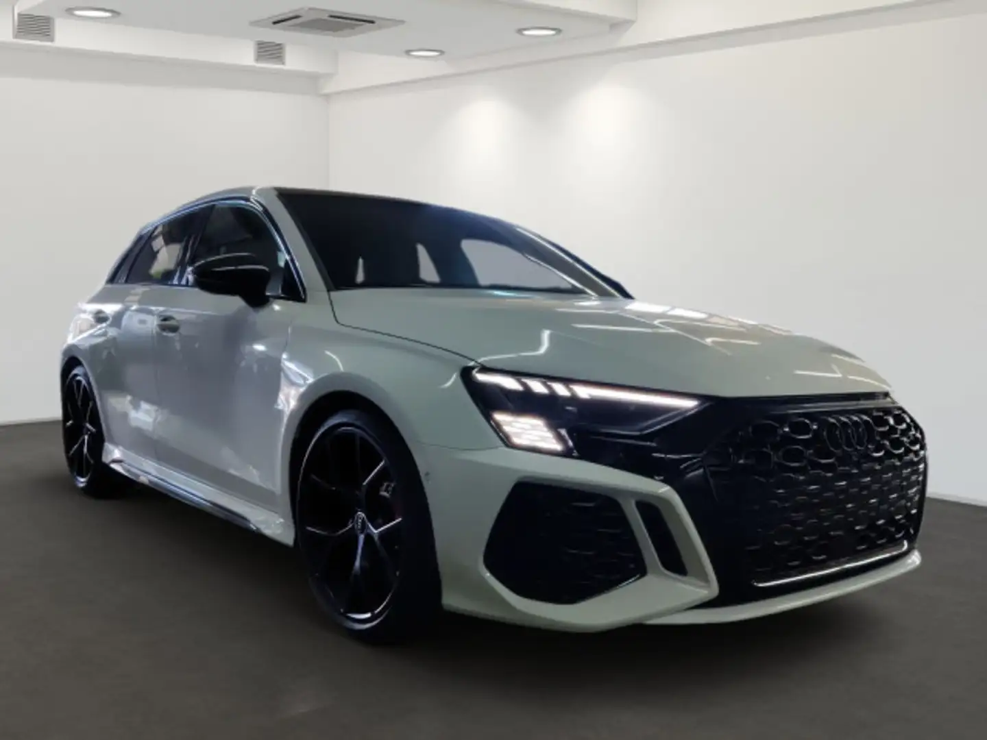 Audi RS3 Sportback - Matrix LED Pano B&O RS Sportabgasanl D Weiß - 2