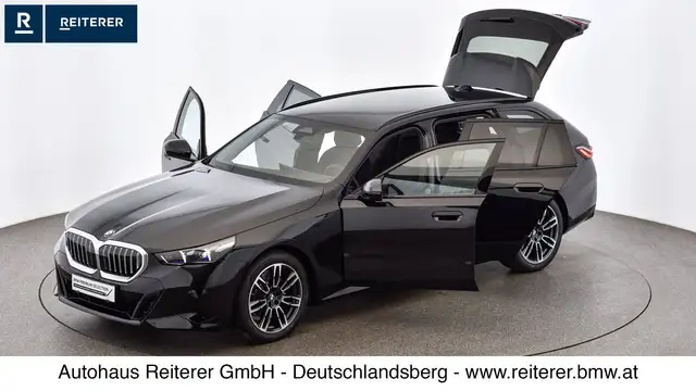 BMW 5 Series view 9