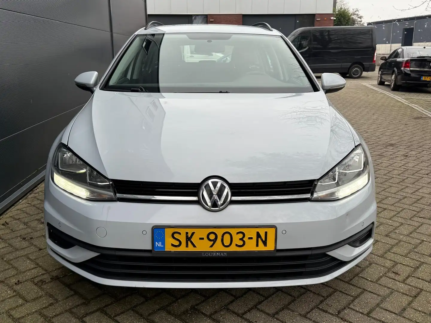 Volkswagen Golf Variant 1.0 TSI Trendline/Navi/carplay/Airco/cruise/parkee Weiß - 2