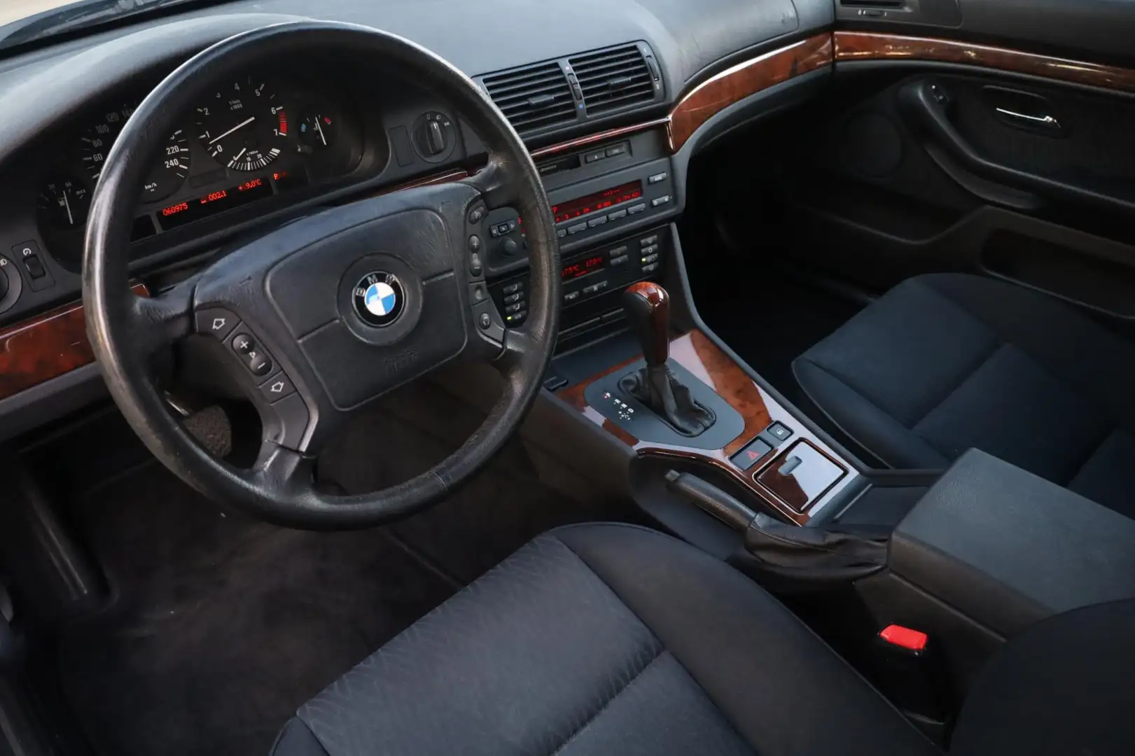 BMW 528 5-serie 528i Executive Aut. | UNIEK | 1E EIGENAAR Beżowy - 2