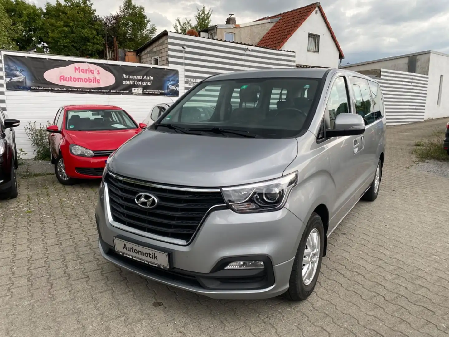 Hyundai H-1 Argintiu - 1