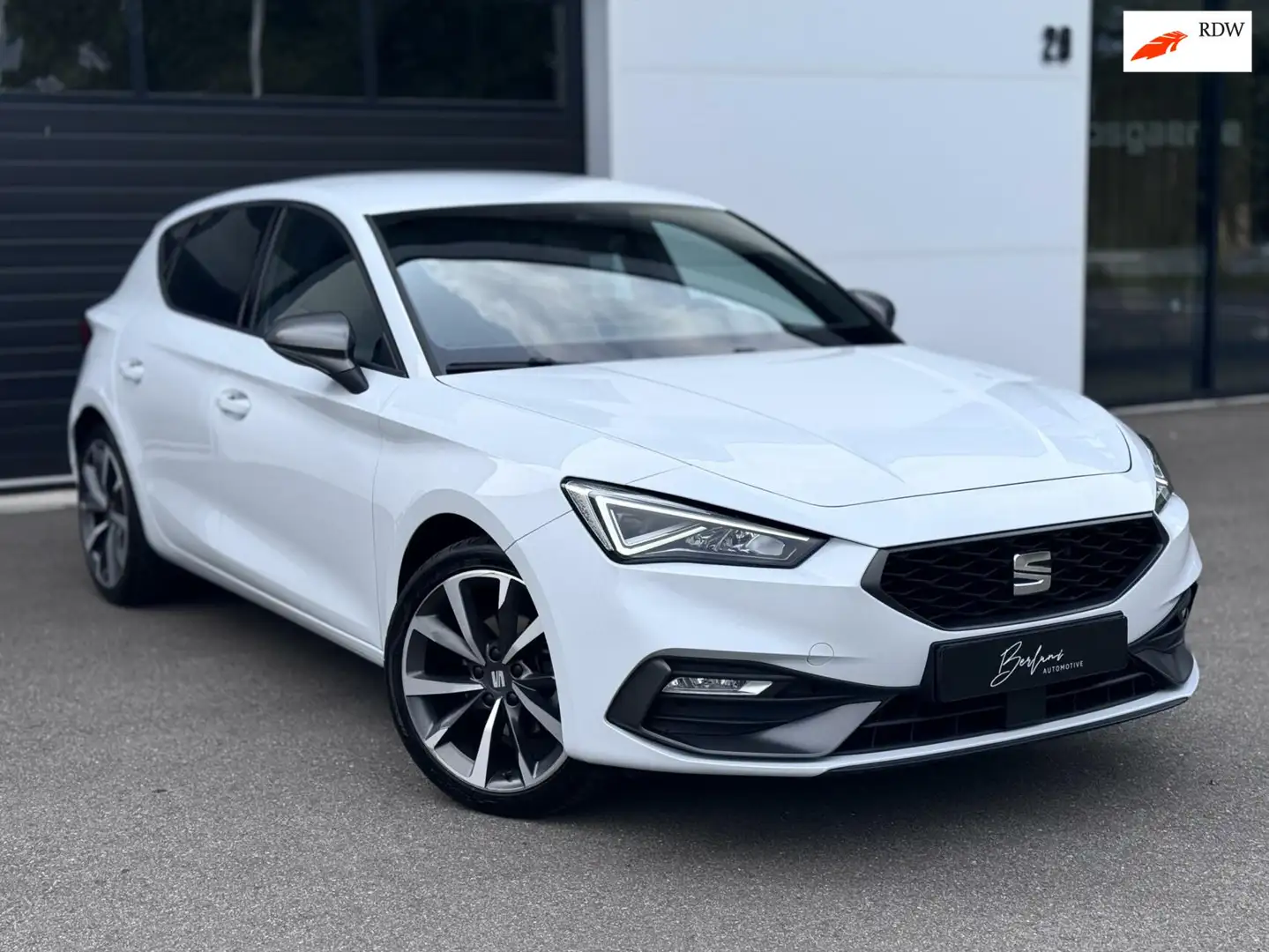 SEAT Leon 1.0 eTSI FR Business Automaat | DAB|Cruise Control Blanc - 1