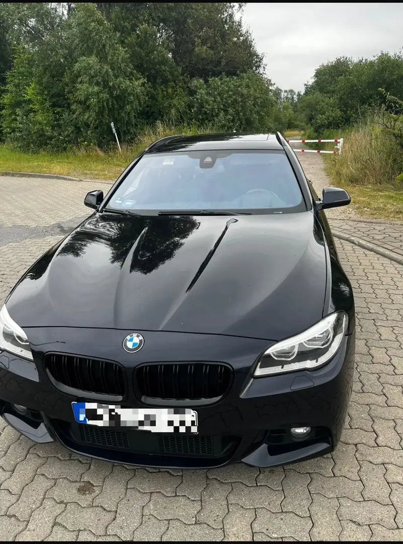BMW 535 BMW 535d xDrive M Paket Pano Softcl Černá - 2
