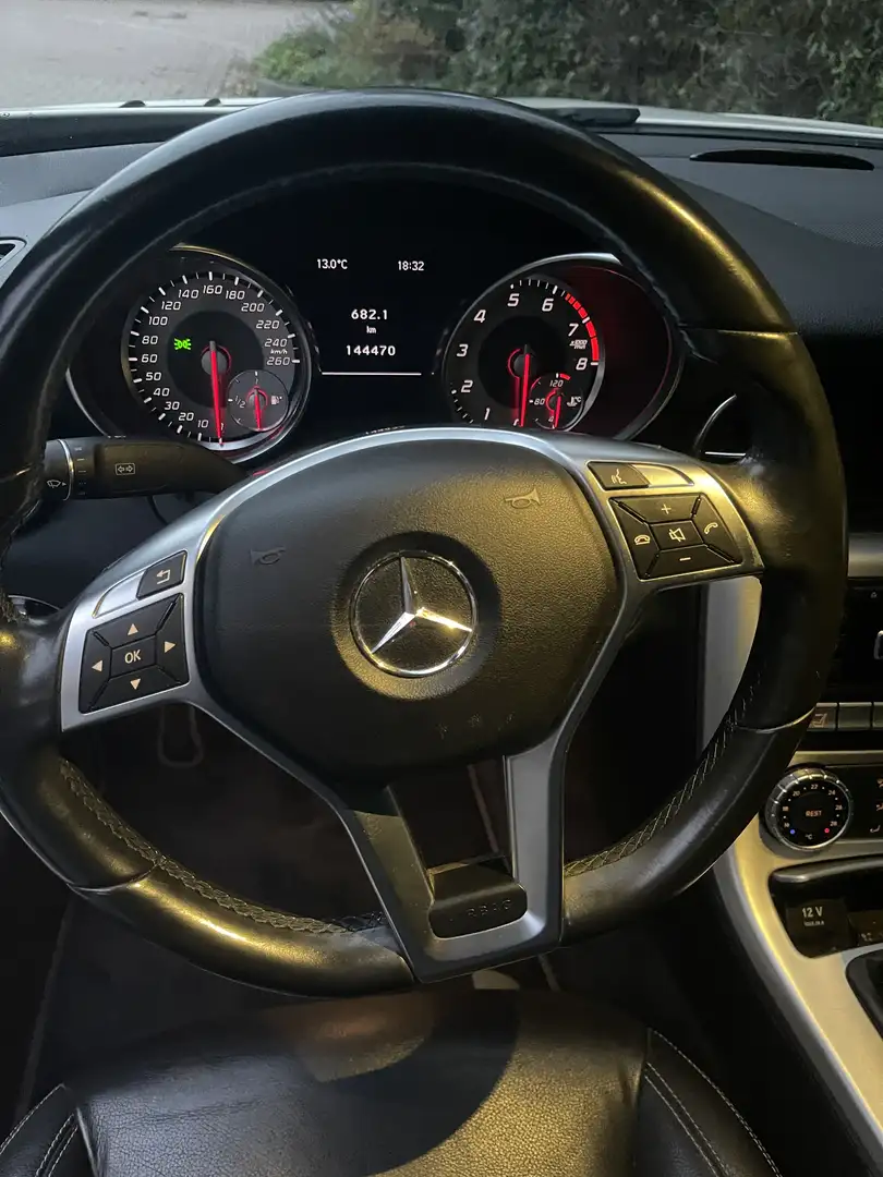 Mercedes-Benz SLK 200 SLK 200 BlueEfficiency (172.448) -Diamantweiß Weiß - 2