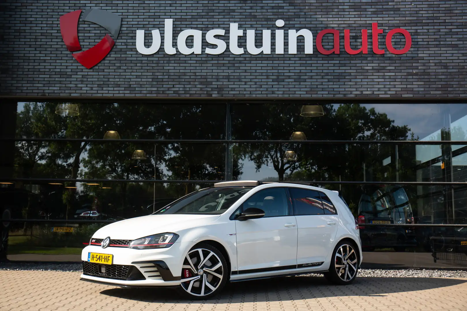 Volkswagen Golf GTI 2.0 TSI Clubsport 266PK , Pano dak, Adap. Cruise, Wit - 1