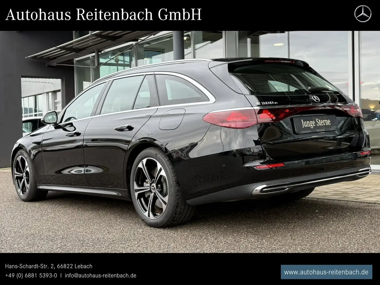 Mercedes-Benz E 300 E300e T AVANTGARDE+DIST BURMEST4D+AHK+360°+MEMOR Schwarz - 2