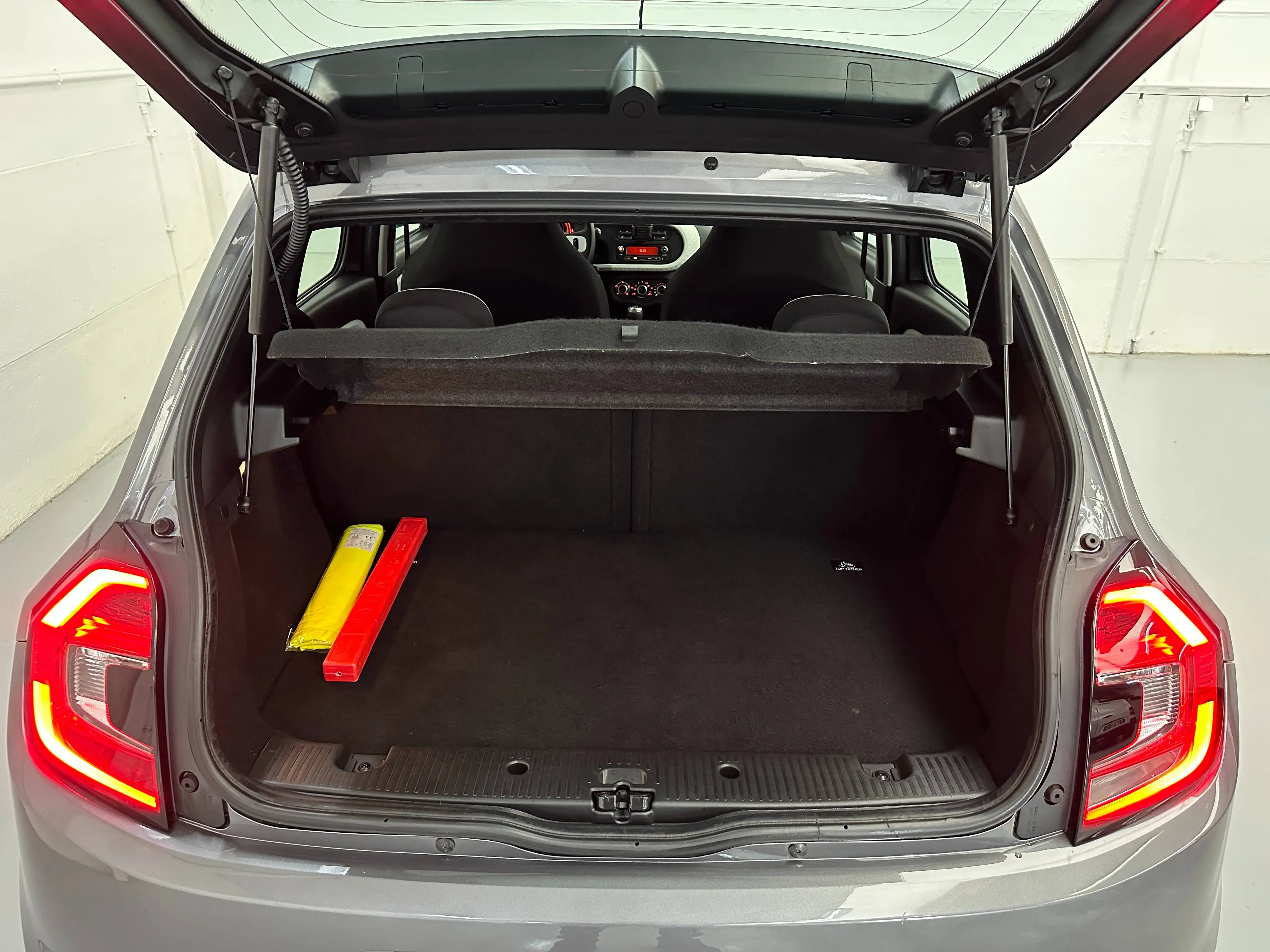 Renault Twingo 1.0i AIR-CO+Bluetooth+Capteurs de parking. GARANTIE COMPLETE 1AN — photo 8