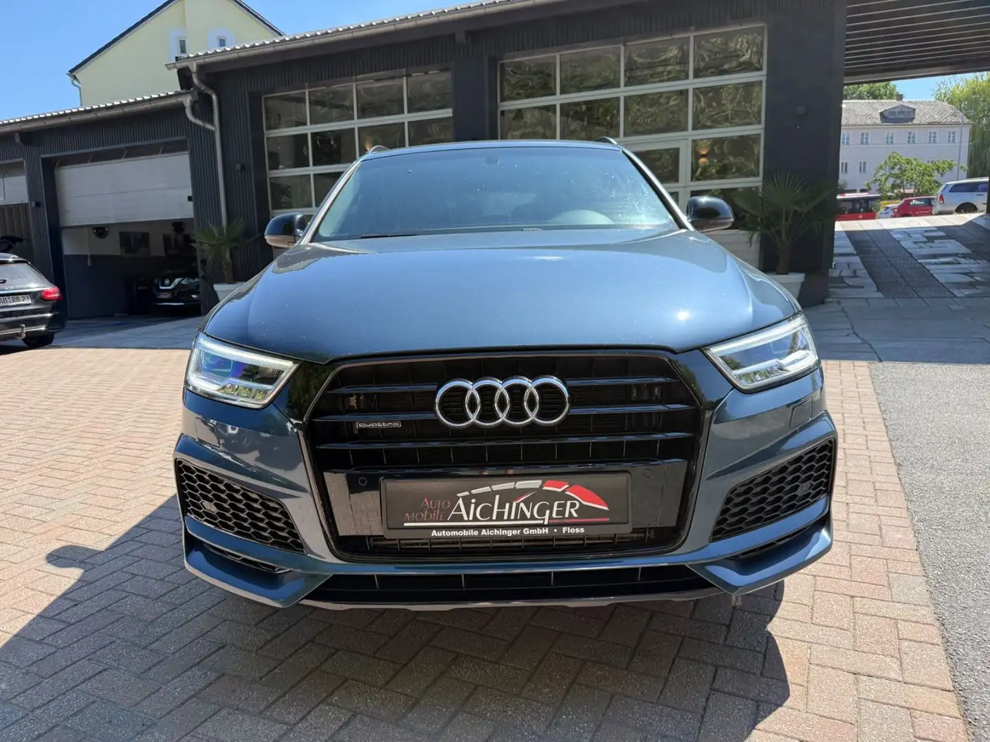 Audi Q3 sport quattro 2.Hand Euro 6 S-Line Niebieski - 2