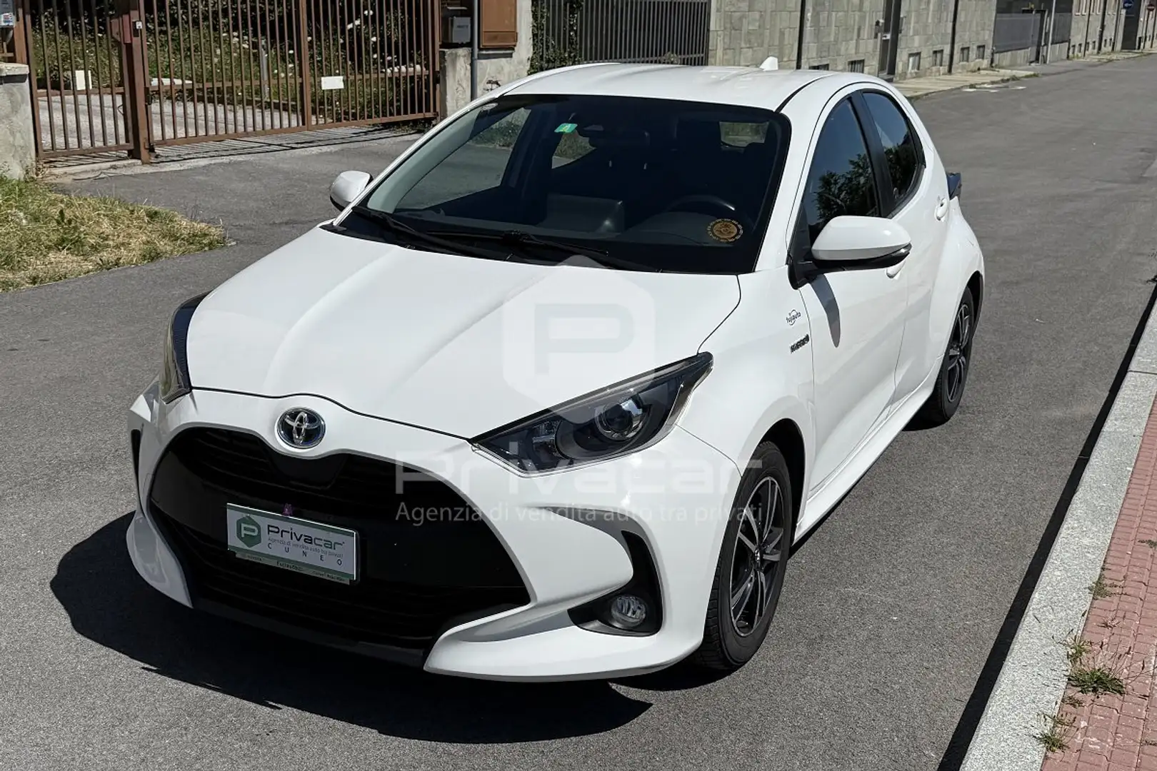 Toyota Yaris Yaris 1.5 Hybrid 5 porte Active Blanco - 1