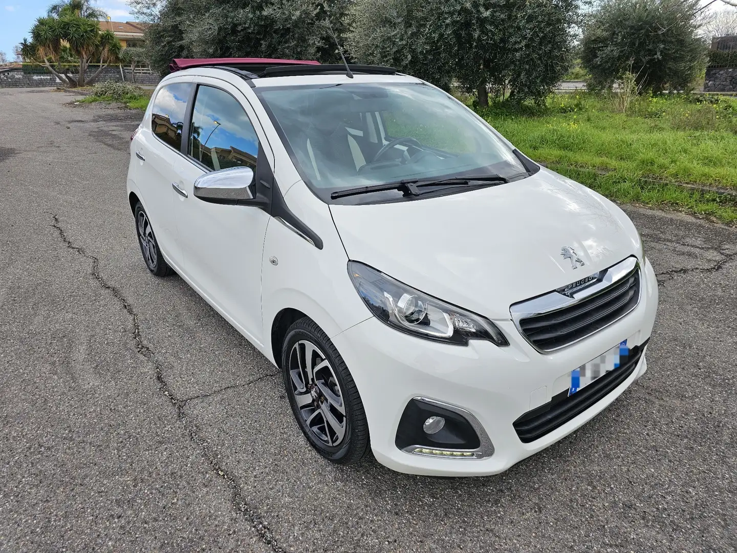 Peugeot 108 5p 1.0 vti Allure etg5 - 1