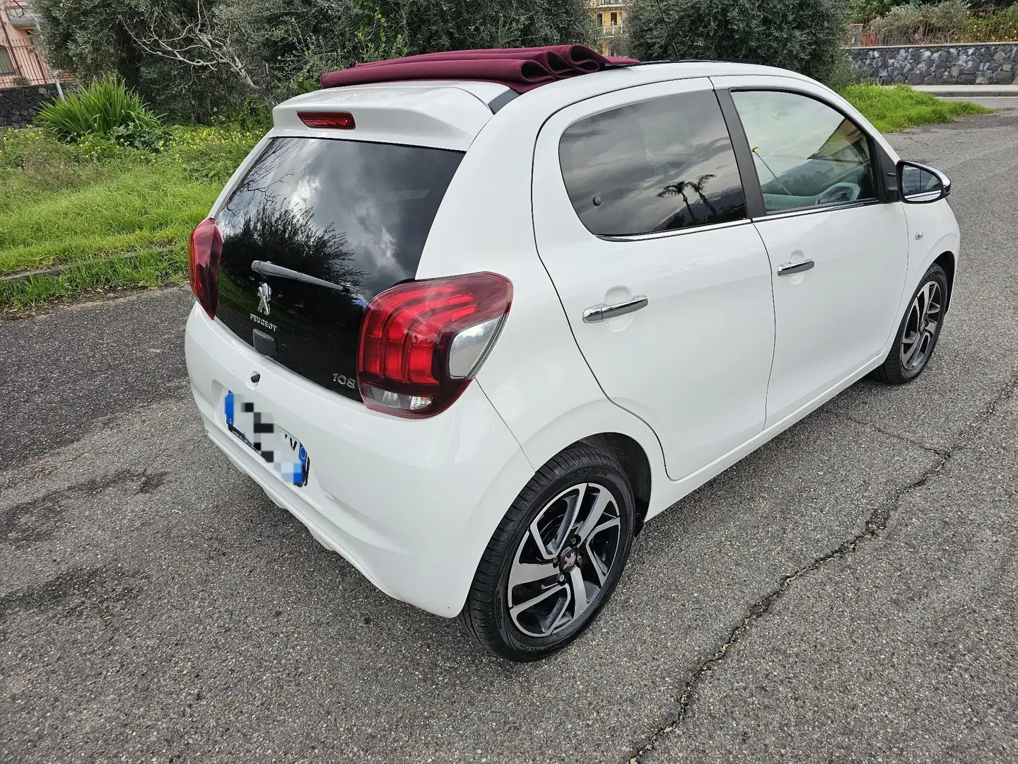 Peugeot 108 5p 1.0 vti Allure etg5 - 2