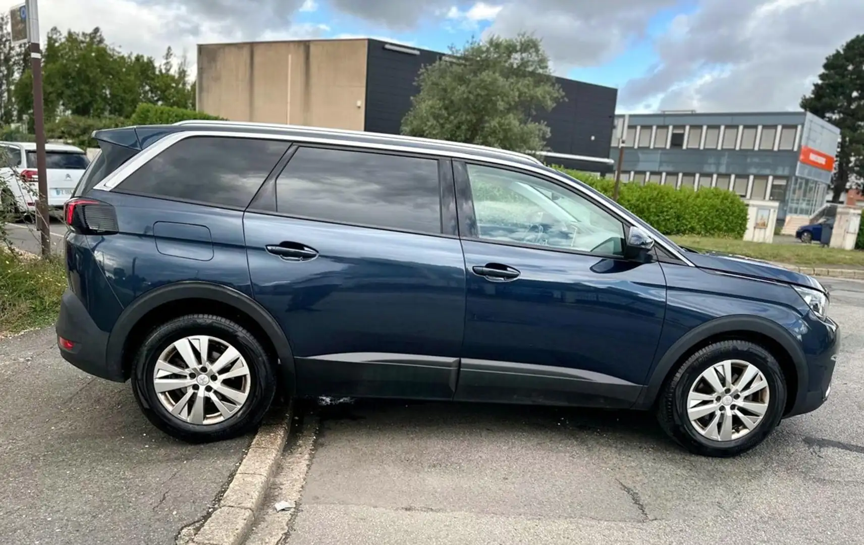 Peugeot 5008 Active Business 1.2 PT 130CV BVA8 10825HT 7 PLACES Bleu - 2