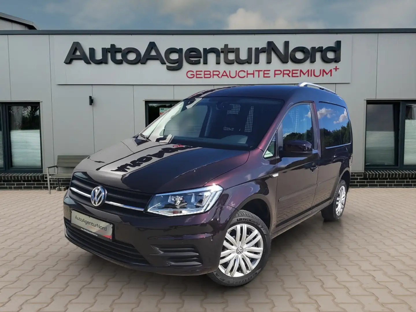 Volkswagen Caddy 1.4 TSI DSG Kasten XENON+KAMERA+NAVI+SHZ Schwarz - 1
