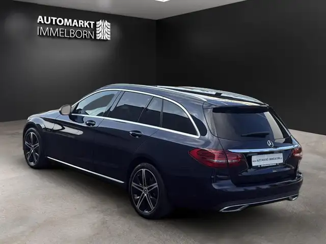 Mercedes-Benz 300 view 6