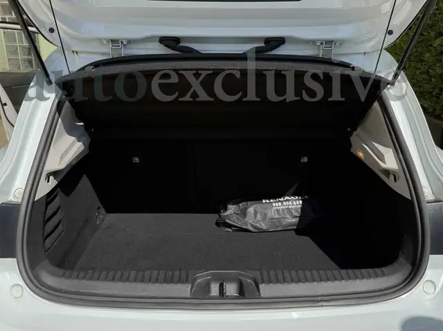 Renault Clio view 13