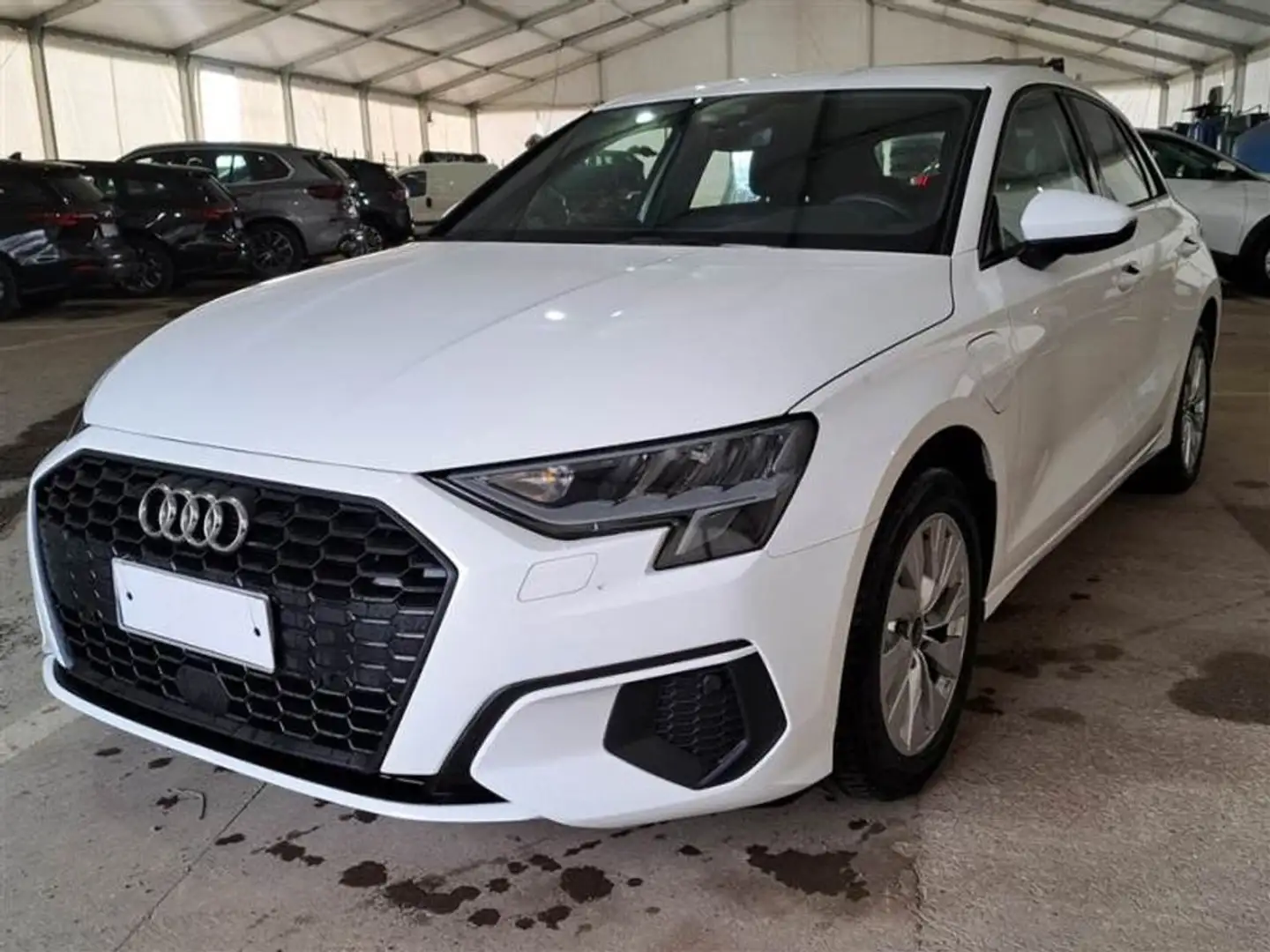 Audi A3 Sportback Advanced 40 TFSI e 150kW S tro Blanc - 2