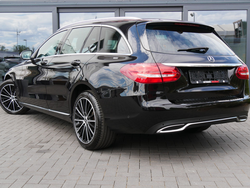 Mercedes-Benz C 250 d T Avantgarde*AHK*RKF*SCHECKHEFT — photo 11