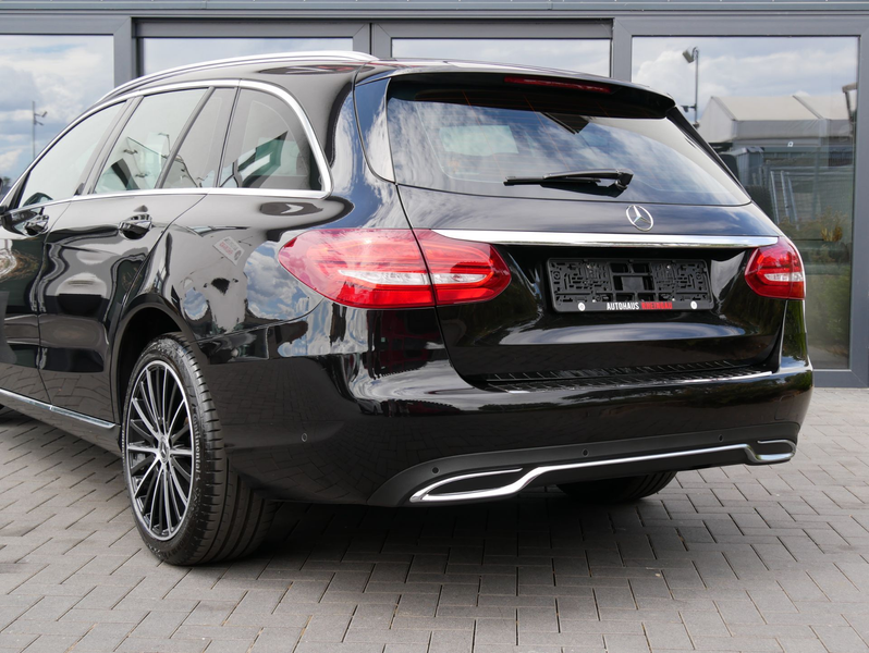 Mercedes-Benz C 250 d T Avantgarde*AHK*RKF*SCHECKHEFT — photo 13