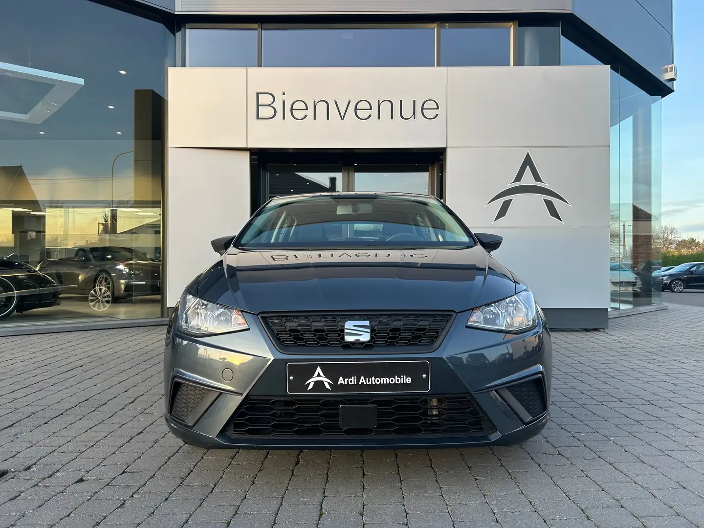 SEAT Ibiza 1.0i *GARANTIE*SIEGES CHAUFFANTS*BLUETOOTH*AIRCO* Gris - 2