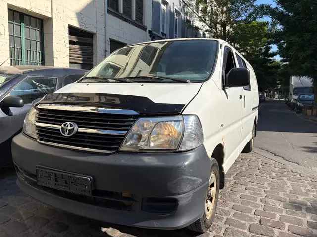 Toyota Hiace 2.5 Turbo D-4D VX