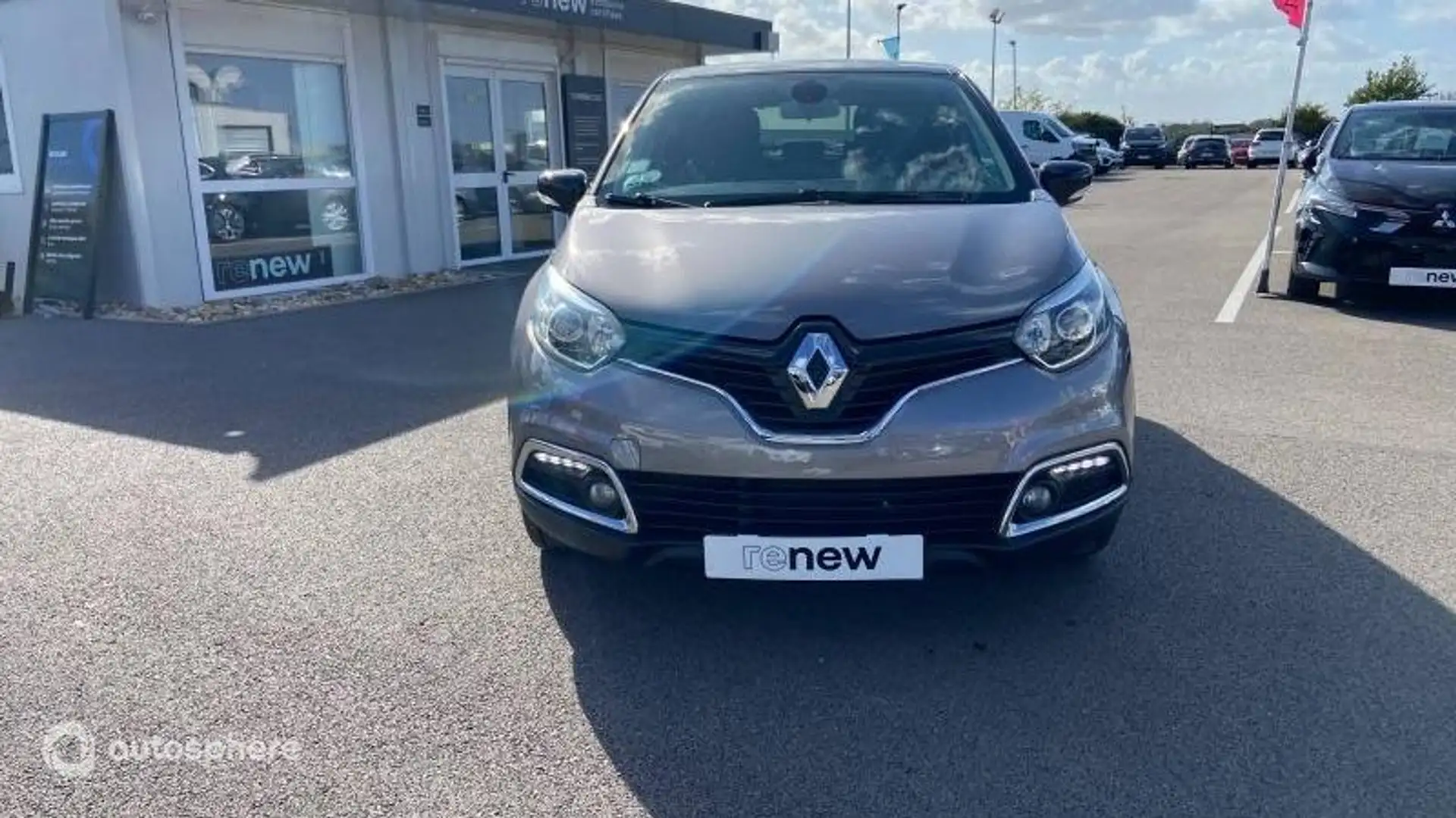 Renault Captur 1.5 dCi 90ch Stop\u0026Start energy Intens eco² - 2