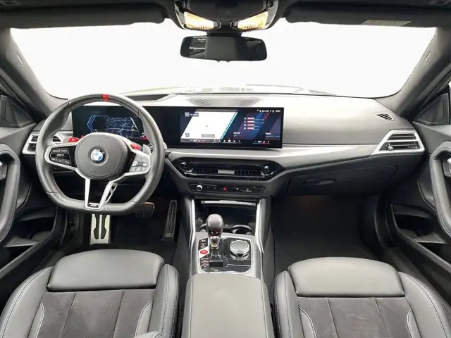 BMW M2 view 6