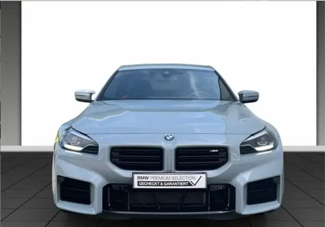 BMW M2 view 4
