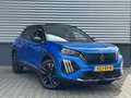 Peugeot 2008 GT Pack 1.2 Turbo 130pk EAT8 |  SCHUIF/KANTELDAK | Blauw - thumbnail 3