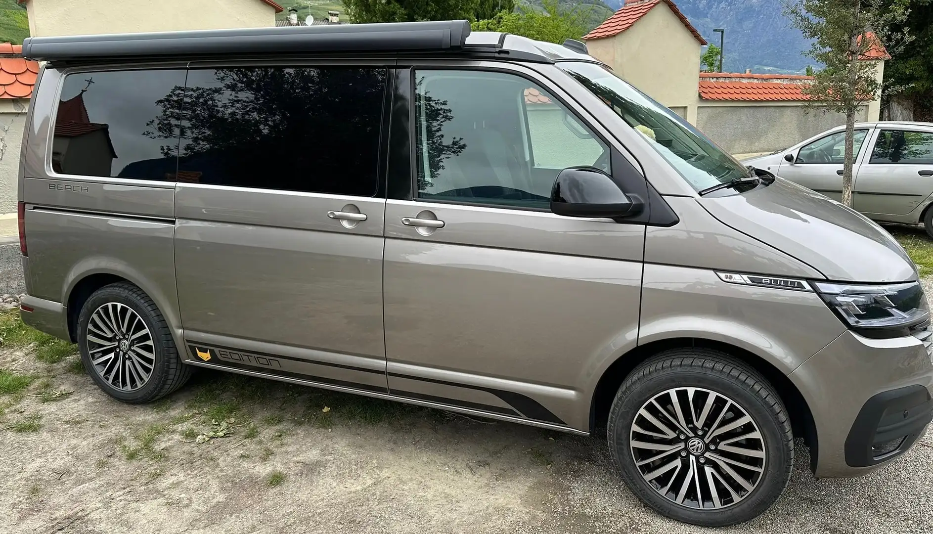 Volkswagen T6.1 California Beach Camper Beige - 2
