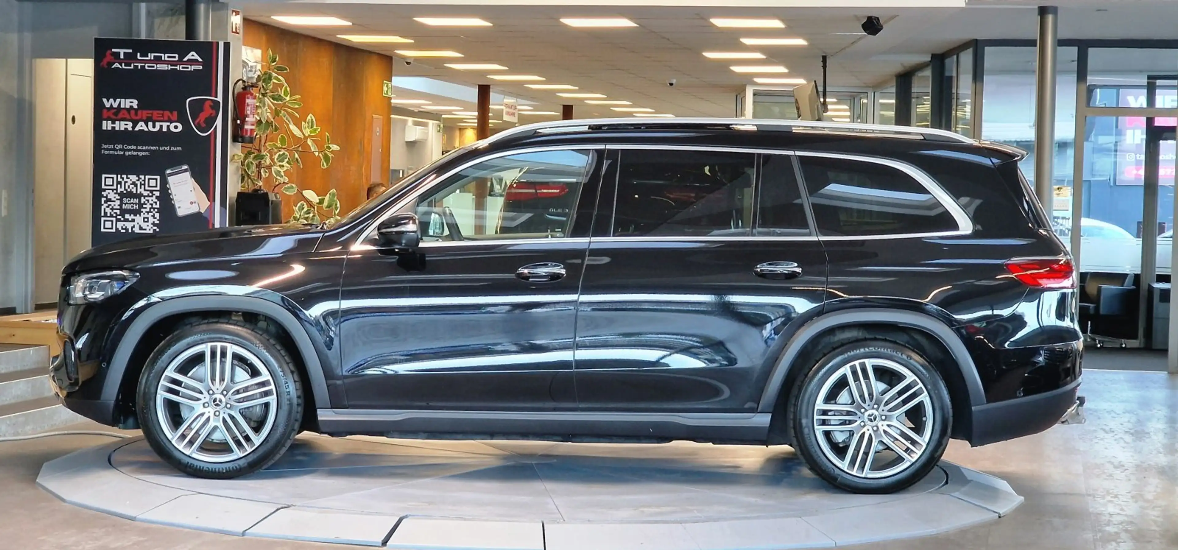 Mercedes-Benz GLS 450 d 4-Matic 7-Sitzer Aut. *AHK*Pano*Head-up*360°*AIR — photo 4