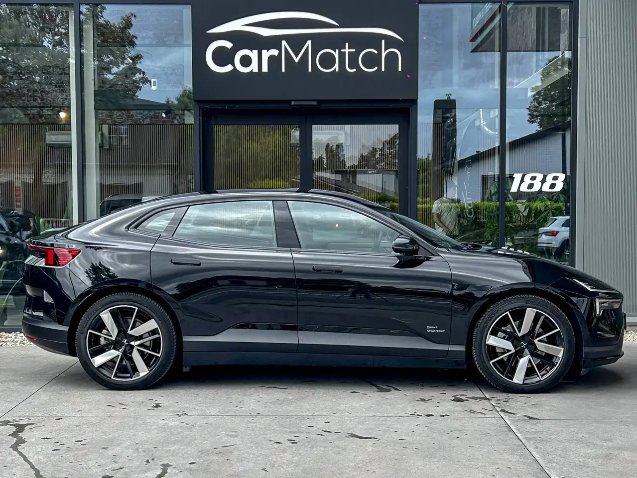 Polestar 4 2024