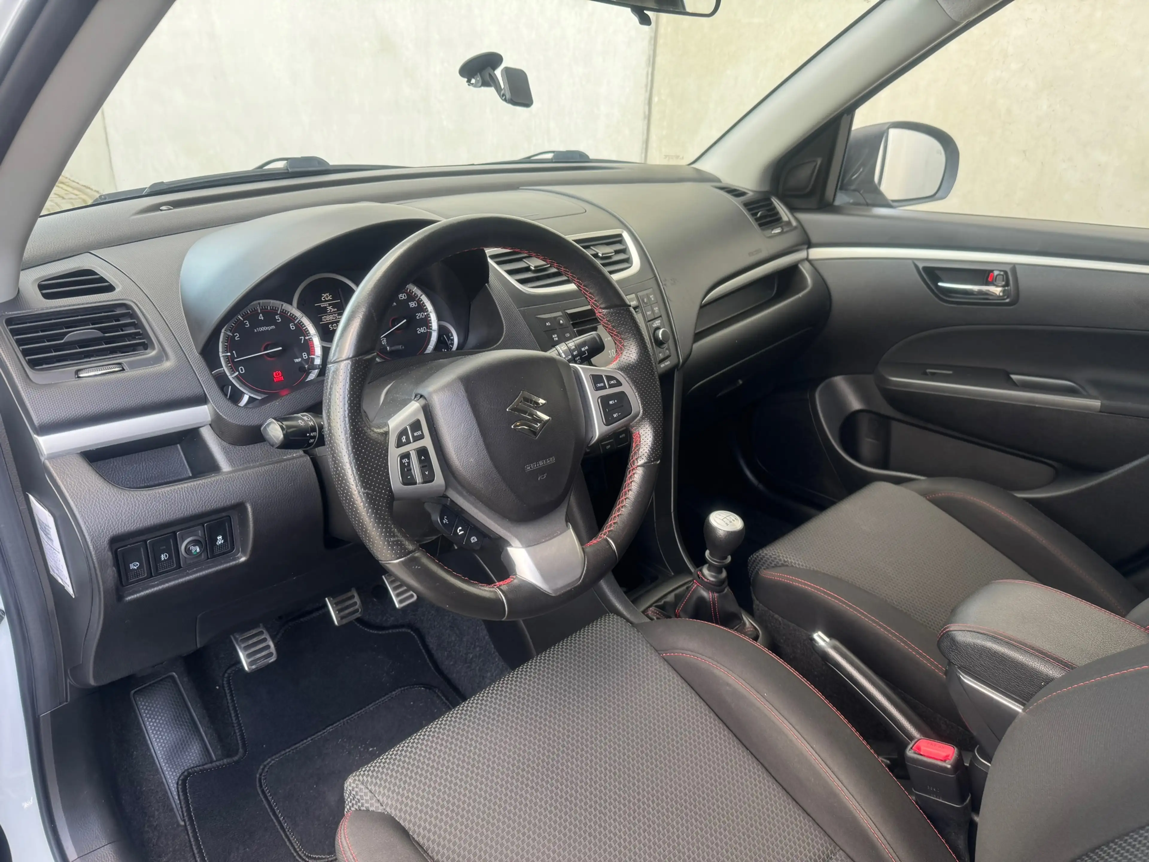 Suzuki Swift 1.6 Sport CRUISE LMV 136 PK SPORTPAKKET — photo 3