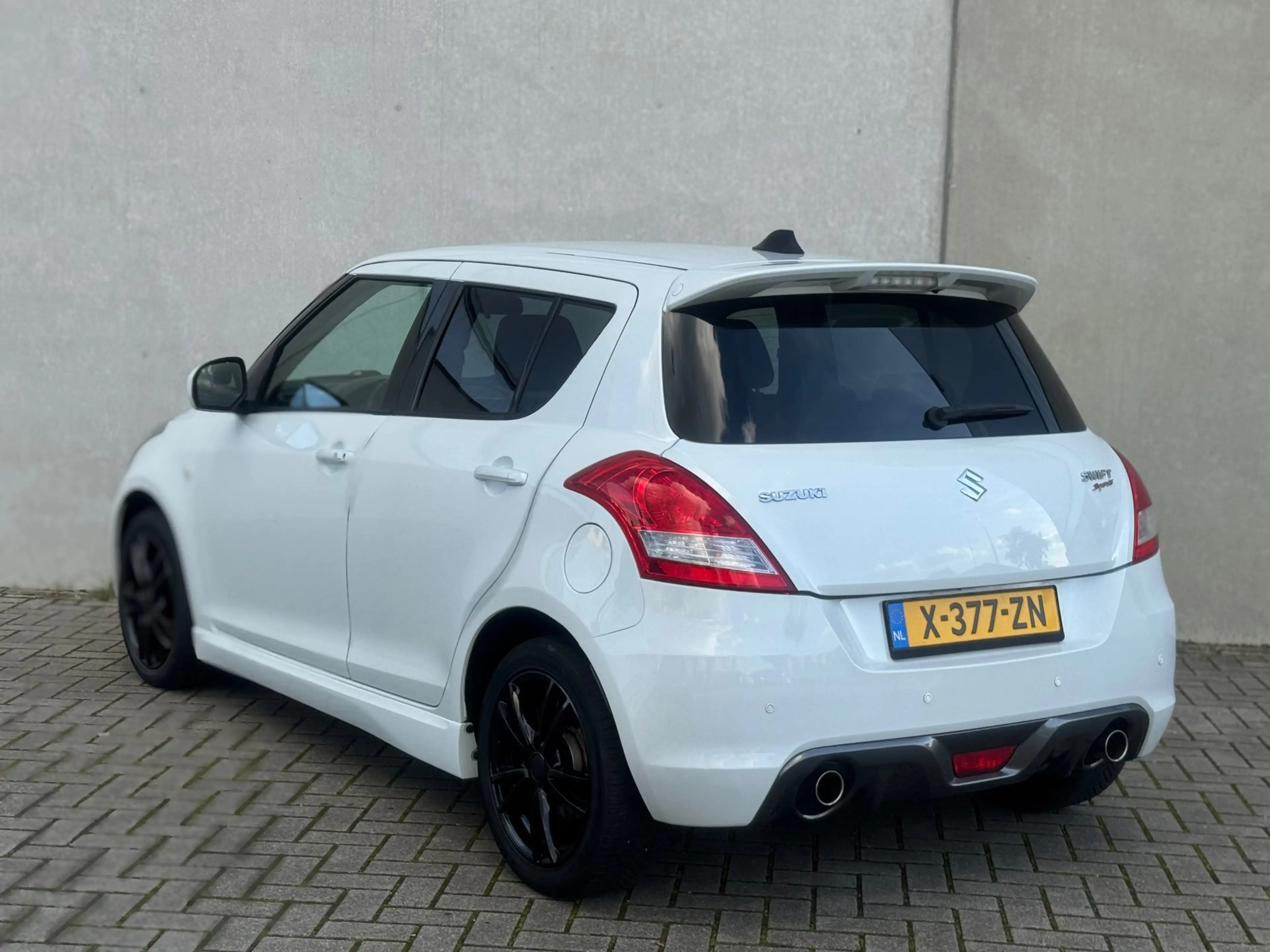 Suzuki Swift 1.6 Sport CRUISE LMV 136 PK SPORTPAKKET — photo 6