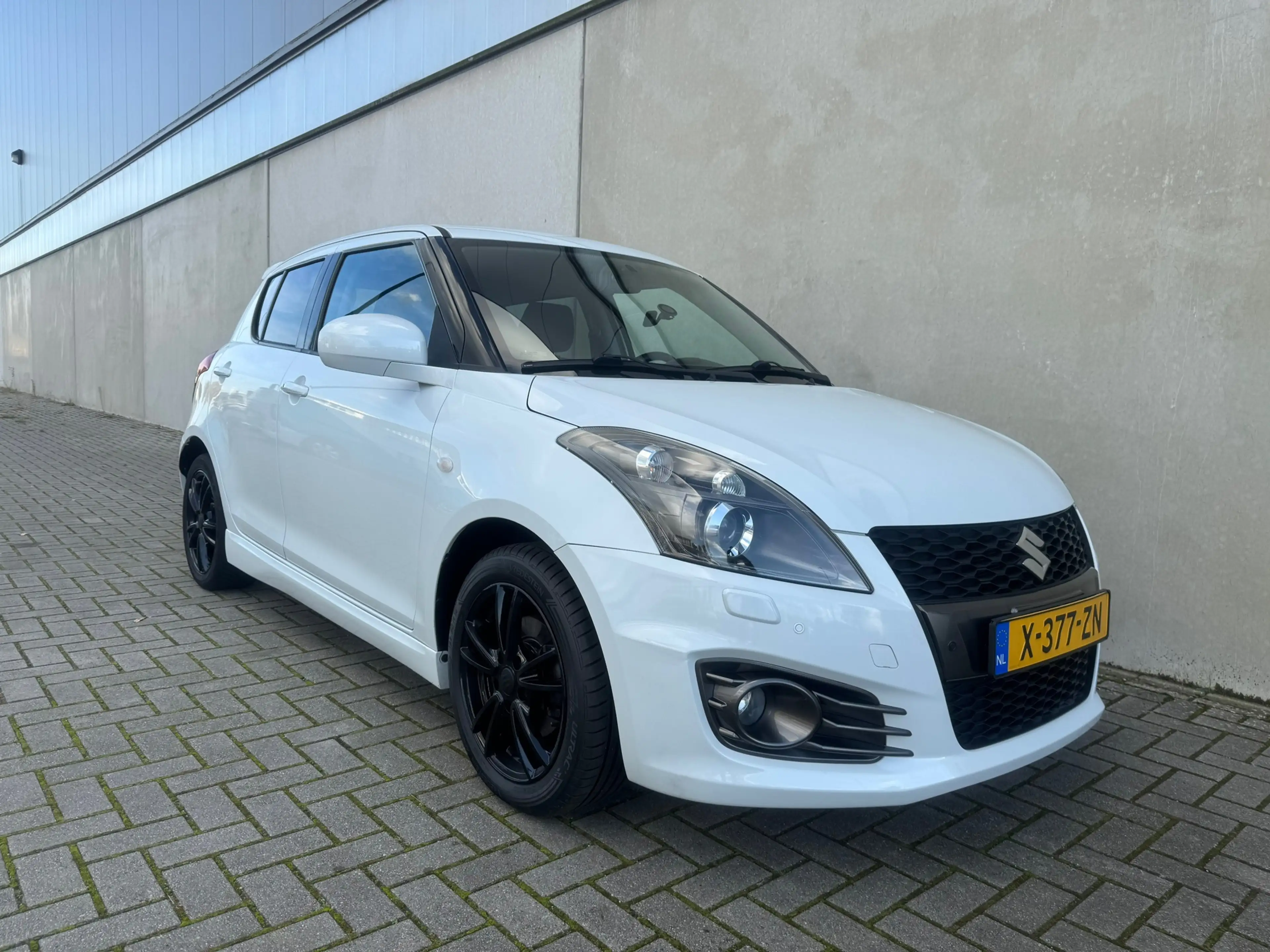 Suzuki Swift 1.6 Sport CRUISE LMV 136 PK SPORTPAKKET — photo 20