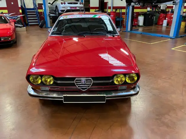 Alfa Romeo Alfetta GTV 2 litres