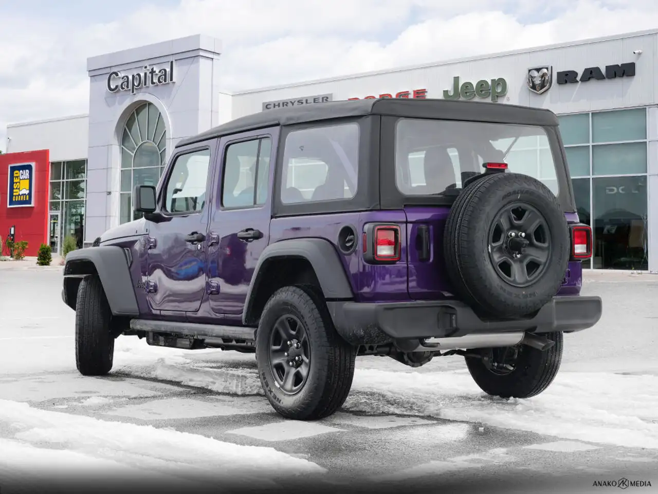 Jeep Wrangler photo Jeep Wrangler