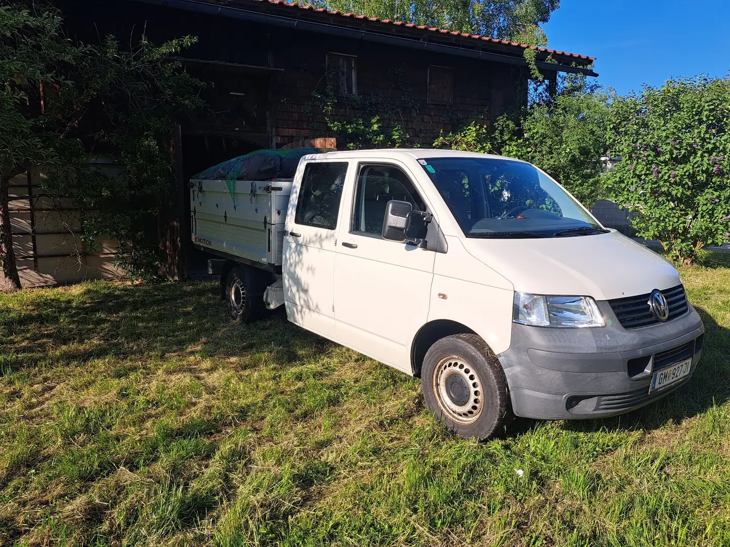 Volkswagen T5 DoKa Pritsche 2.5 TDI 4MOTION Weiß - 2