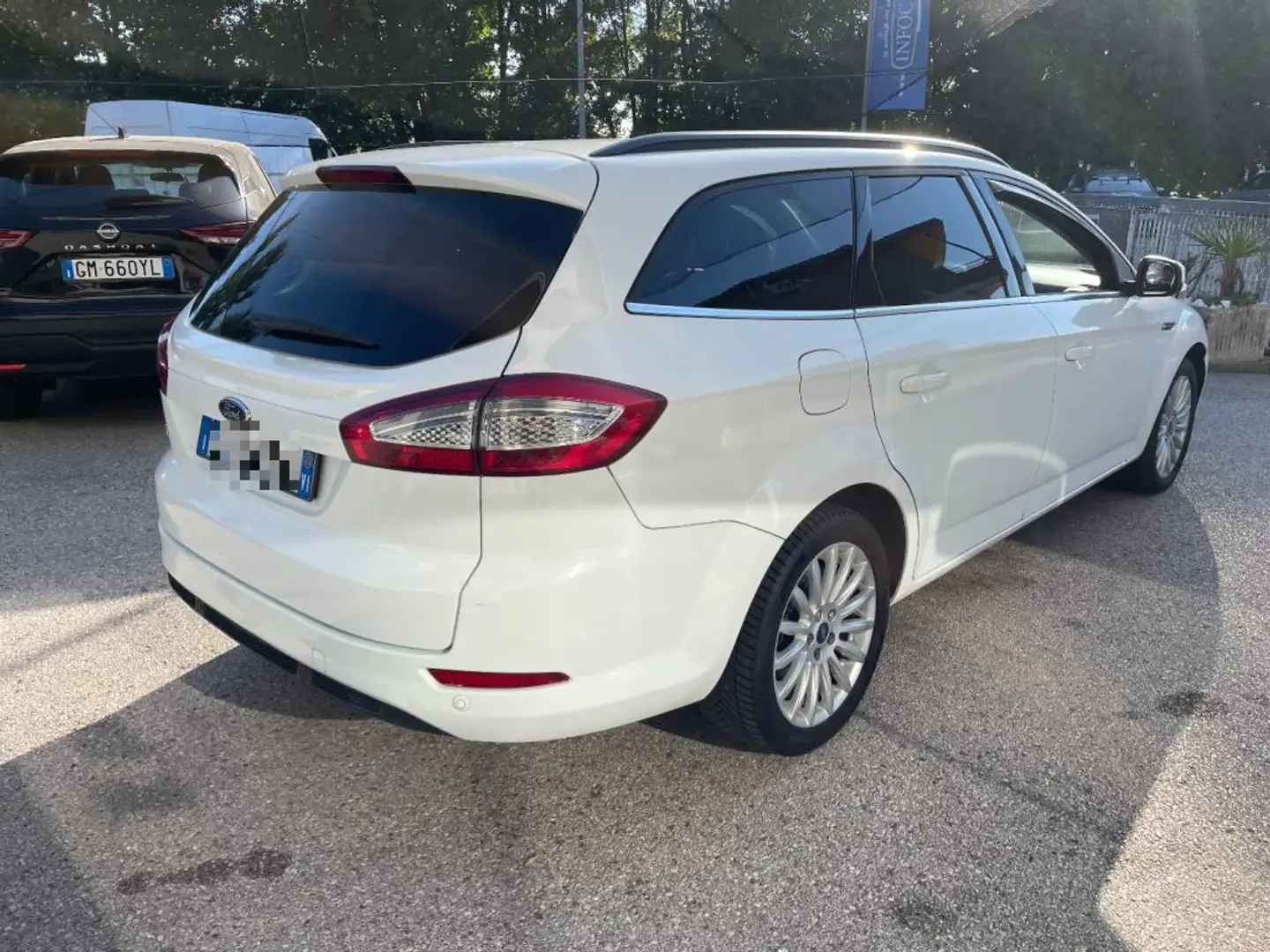 Ford Mondeo 1.6 TDCi 115 CV Start&Stop SW Business Bianco - 2