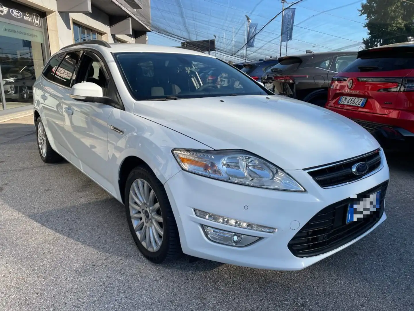 Ford Mondeo 1.6 TDCi 115 CV Start&Stop SW Business Bianco - 1
