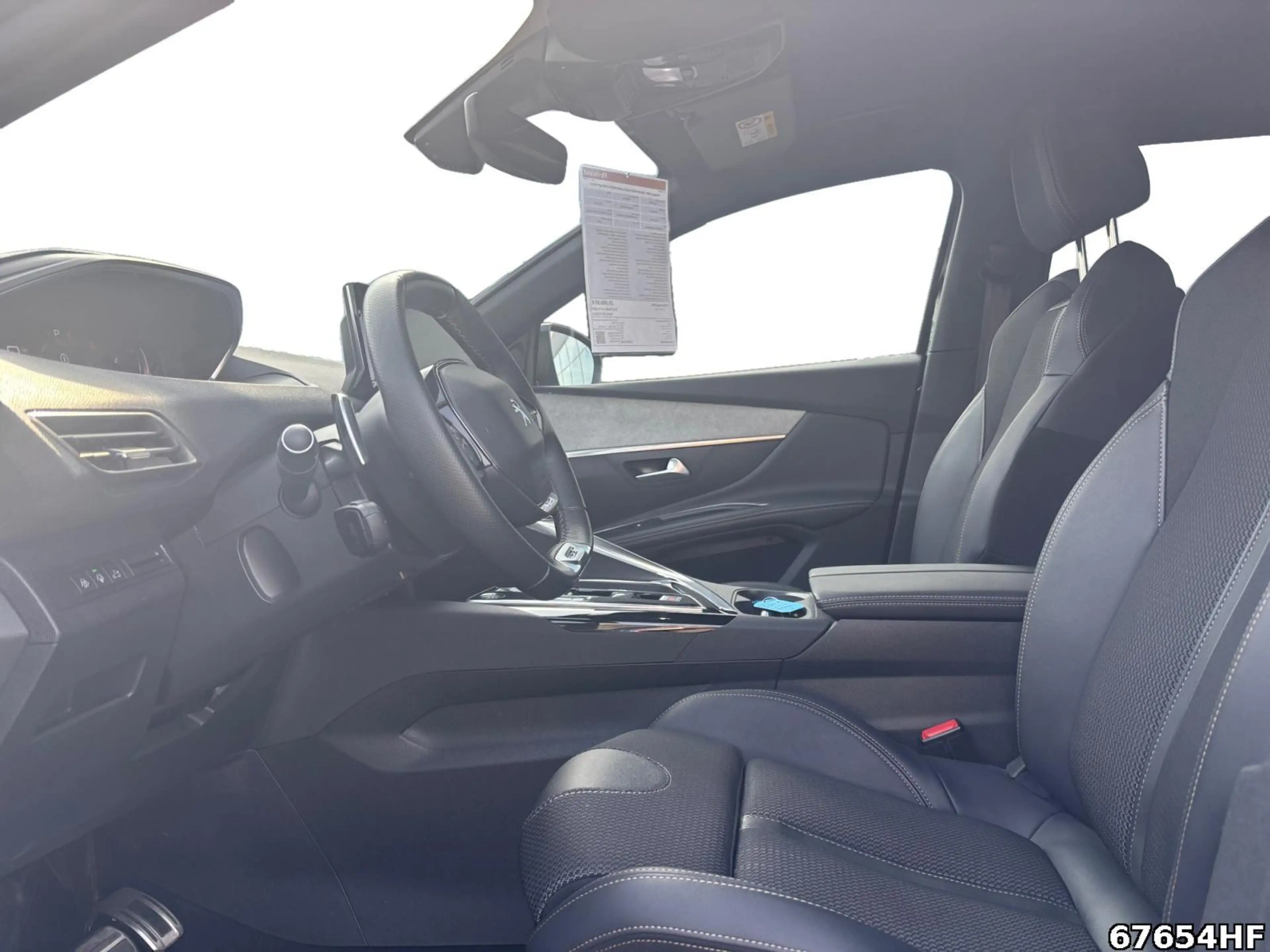 Peugeot 5008 +MILDHYBRID+SHZ+LANEASSIST+CARPLAY+SHZ+ — photo 11