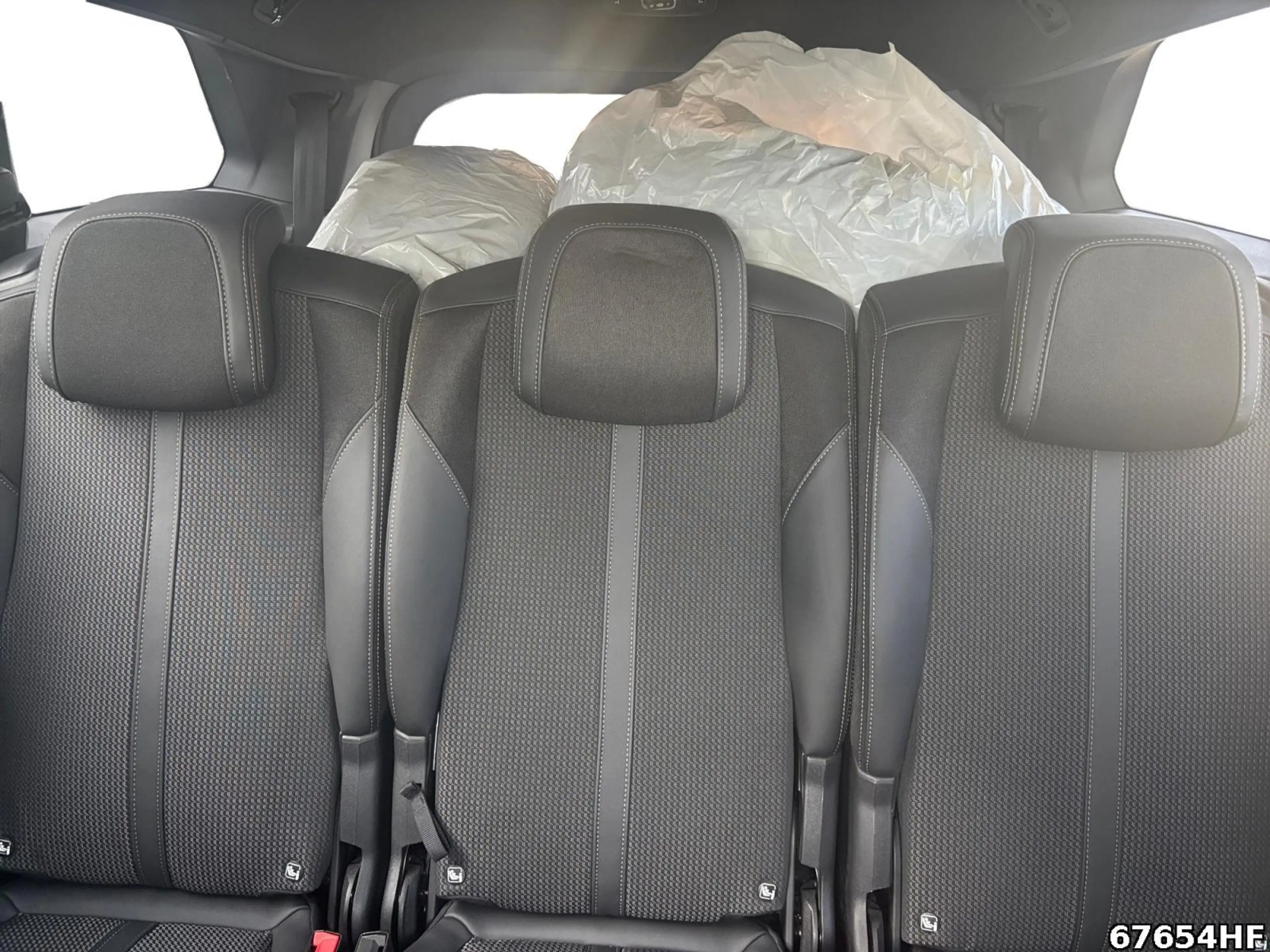 Peugeot 5008 +MILDHYBRID+SHZ+LANEASSIST+CARPLAY+SHZ+ — photo 12