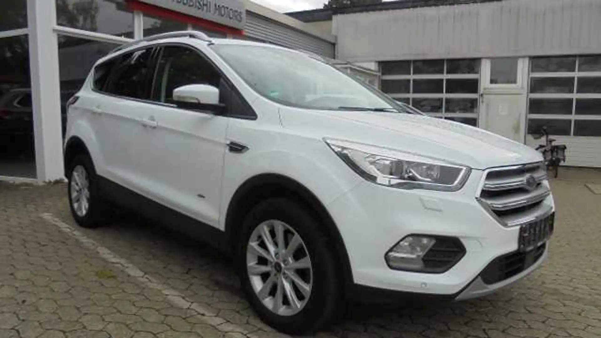 Ford Kuga 2.0 TDCI Titanium 4X4 Weiß - 2