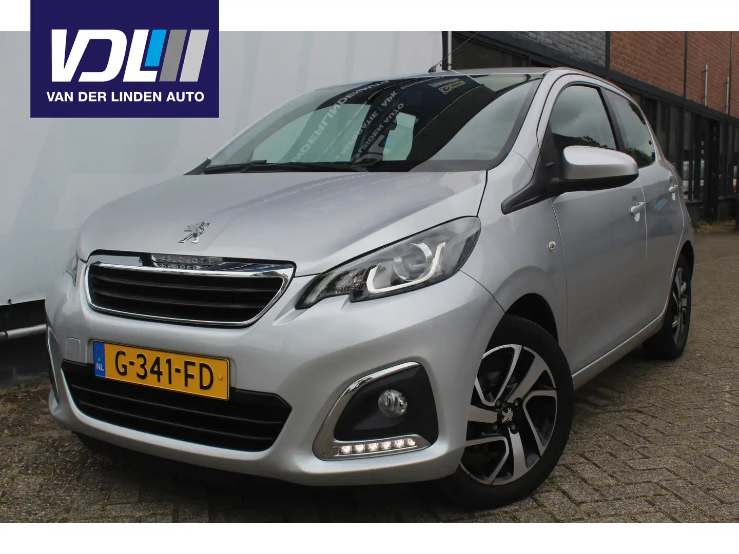 Peugeot 108 1.0 e-VTi Allure Airco I Elek ramen I Cruise contr Grijs - 1