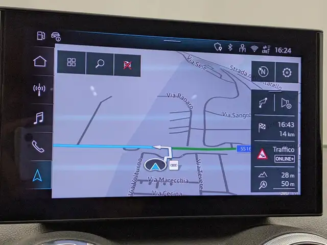 Audi Q2 view 15