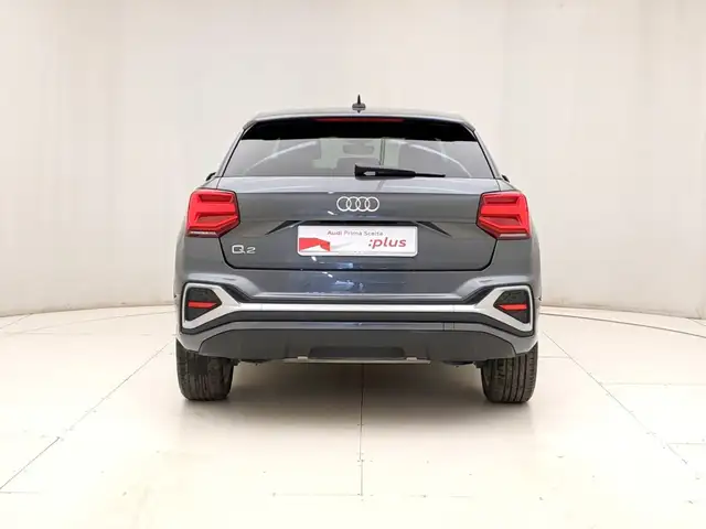 Audi Q2 view 5